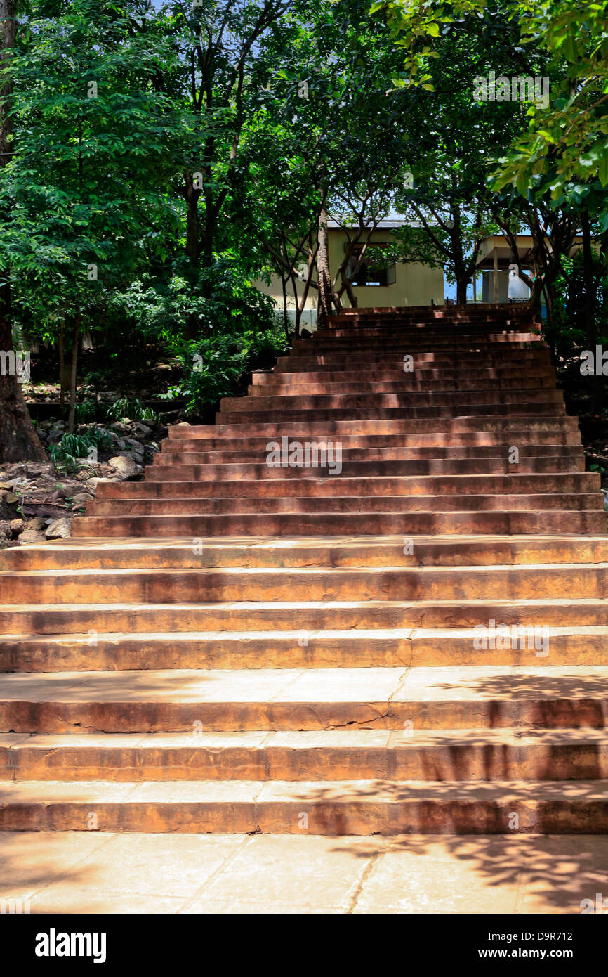 Niedrigen Winkel Blick auf Schritte, Visakhapatnam, Andhra Pradesh, Indien Stockfoto