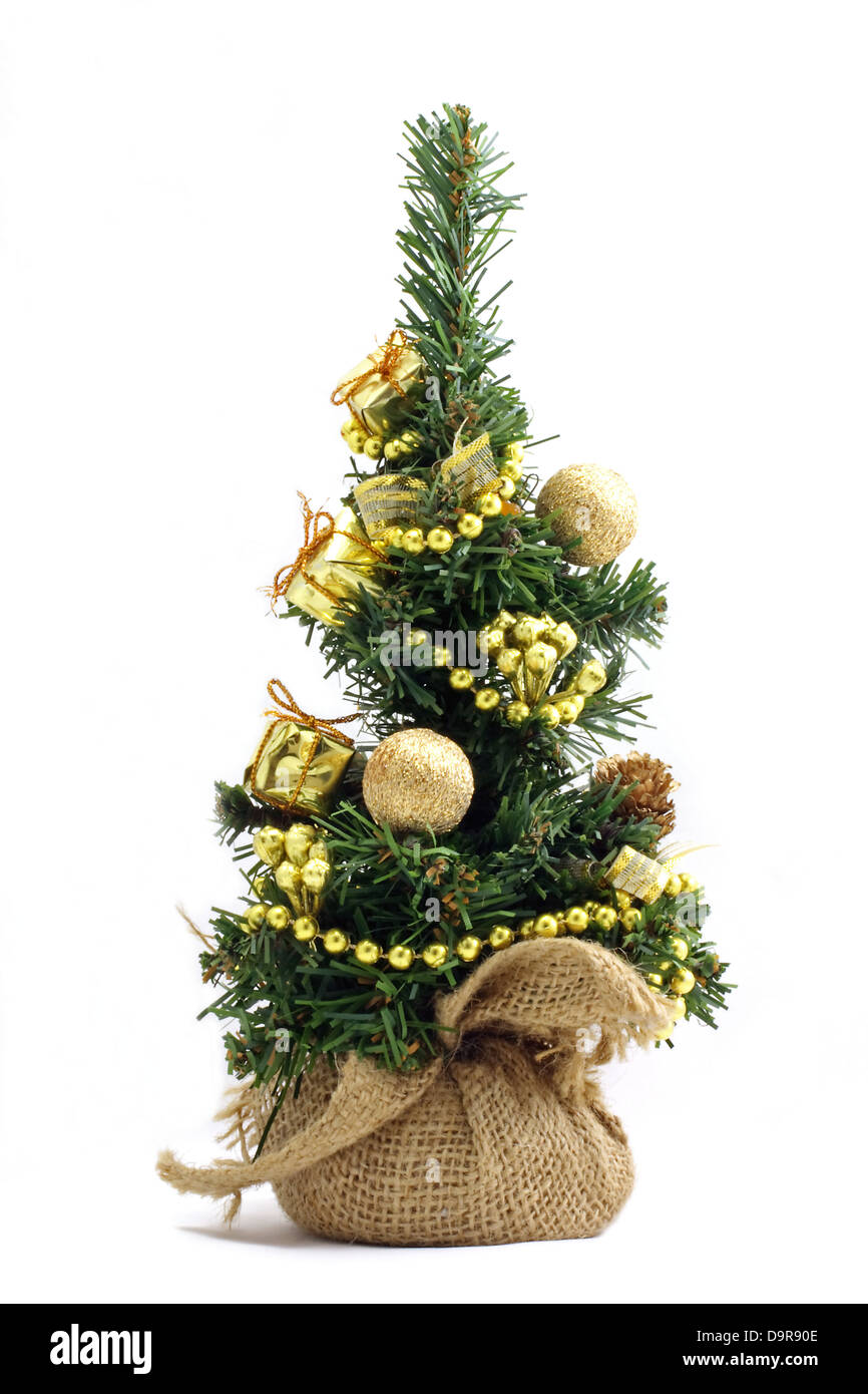 Wenig geschmückter Weihnachtsbaum Stockfoto