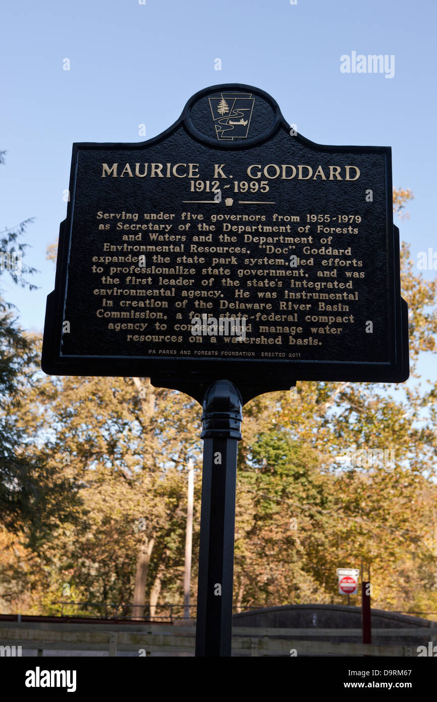 MAURICE K. GODDARD (1912-1995), die unter fünf Gouverneure von 1955-1979 als Sekretärin der Abteilung der Wälder und Gewässer und das Department of Environmental Resources, 'Doc' Goddard erweitert das State Parksystem, führte Bemühungen Landesregierung zu professionalisieren und war der erste Führer der integrierten Umwelt Landesamt. Er war maßgeblich an der Schaffung des Delaware River Basin Commission, ein ehemaliger Staat-kompakte Bundesanstalt zur Erhaltung und Bewirtschaftung der Wasserressourcen auf der Basis einer Wasserscheide. PA-Parks und Wald Stiftung errichtet 2011 Stockfoto