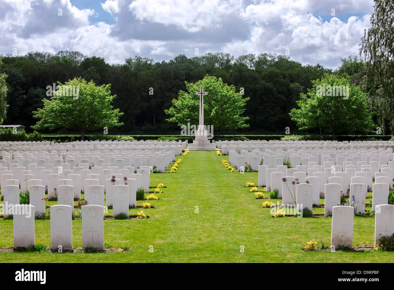 WW1 Dozinghem Soldatenfriedhof für ersten Weltkrieg einen britischen Soldaten am Westvleteren, West-Flandern, Belgien Stockfoto