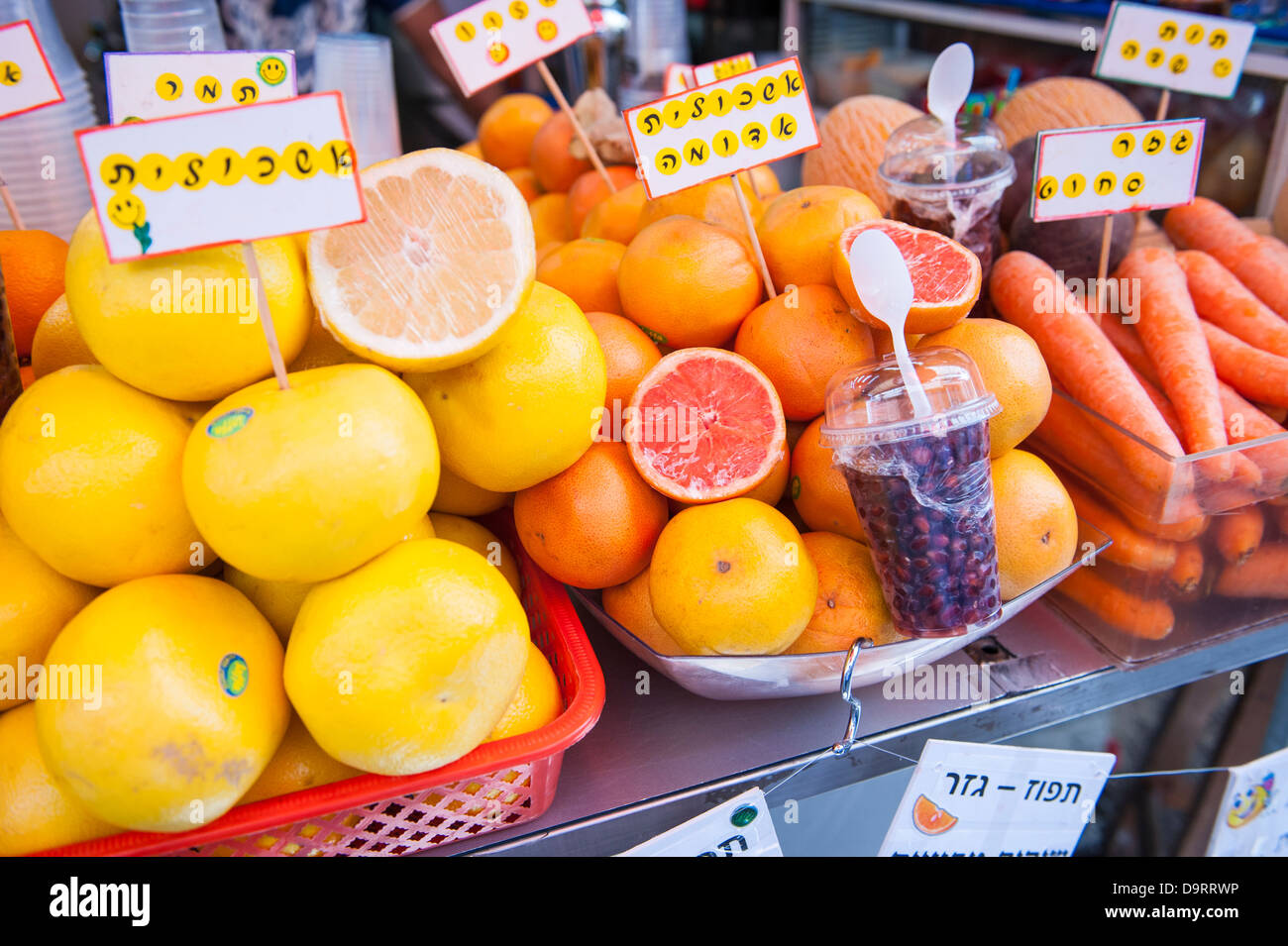 Israel Tel Aviv Jaffa Jaffa Carmel Markt frisches Obst Getränke Saft ...