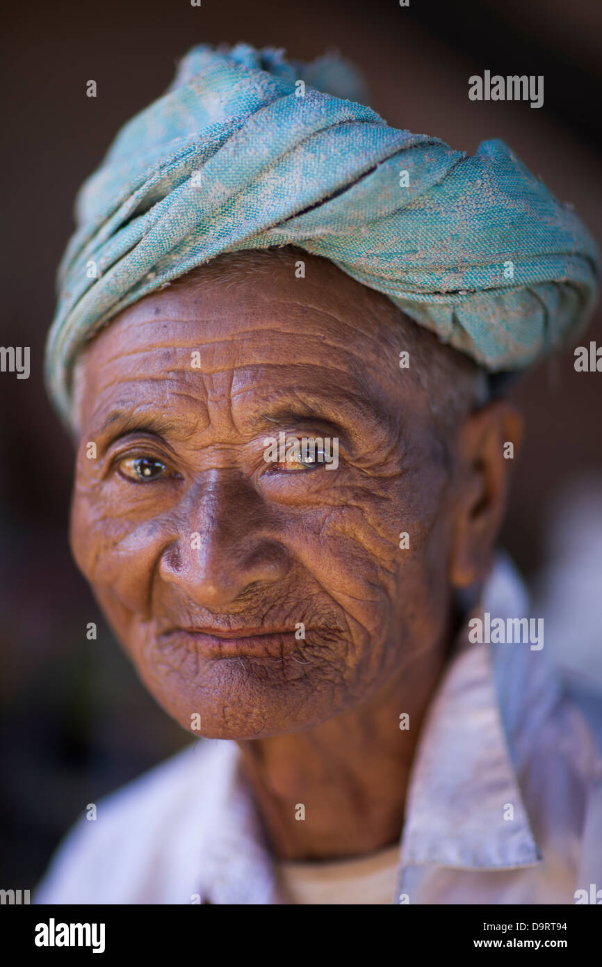 Mann am Inle See, Taunggyi District, Shan State in Myanmar (Burma) Stockfoto