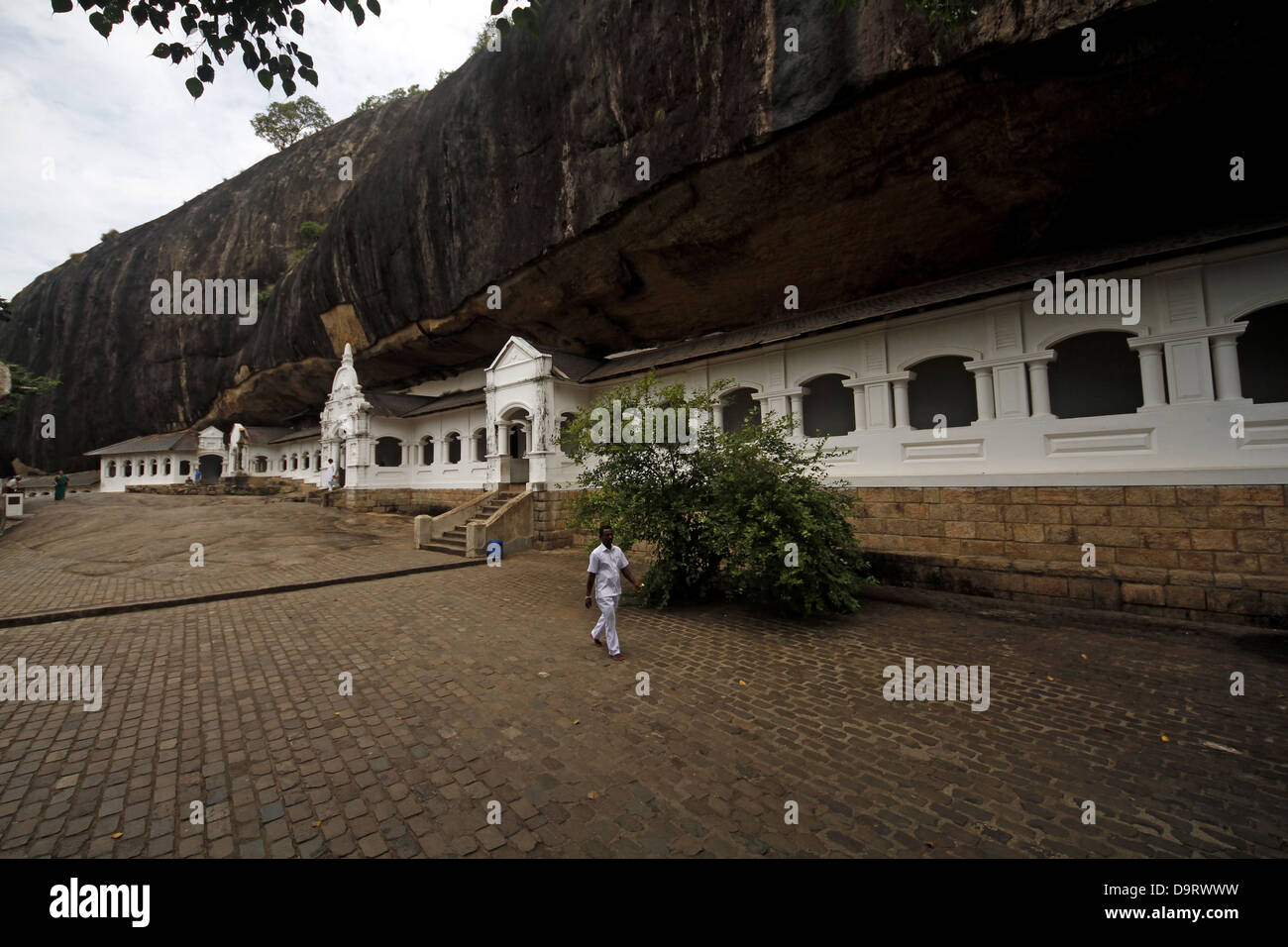 ÄUßERE Höhle Eingänge DAMBULLA Höhle Tempel SRI LANKA 8. März 2013 Stockfoto