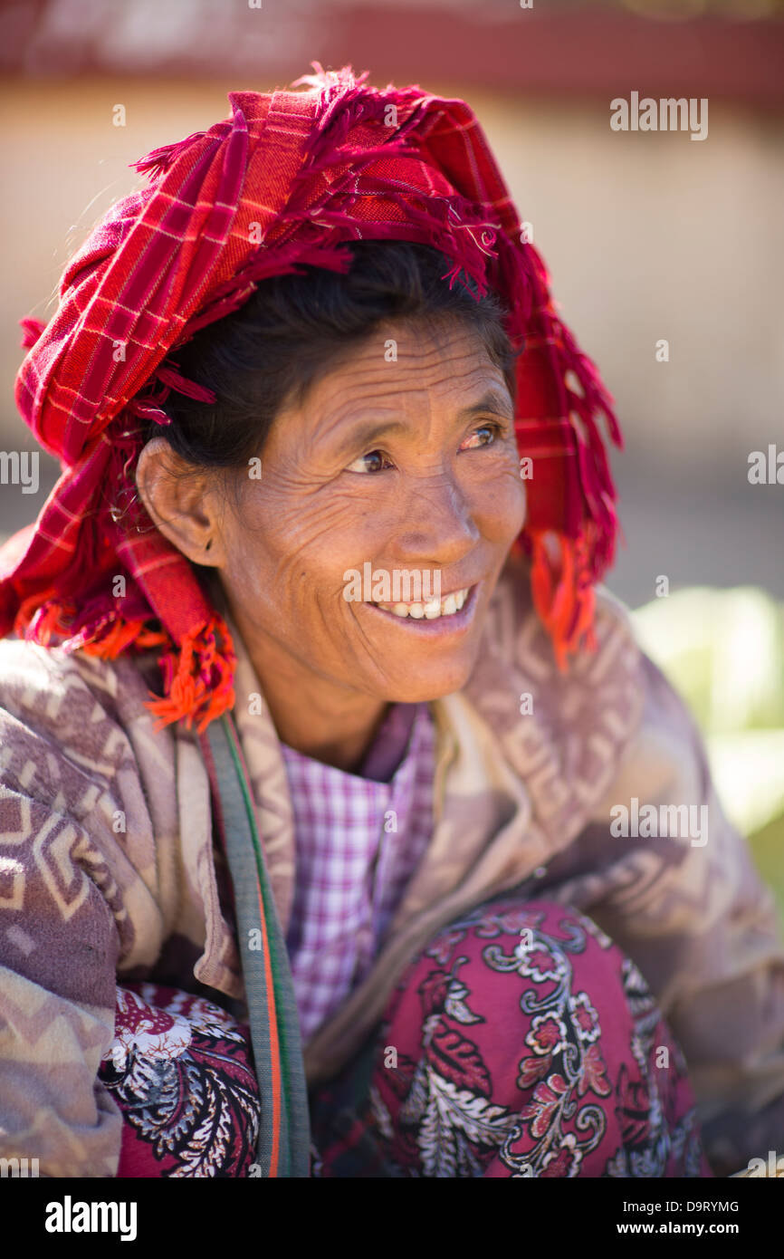 eine Dame, Inle-See, Myanmar (Burma) Stockfoto