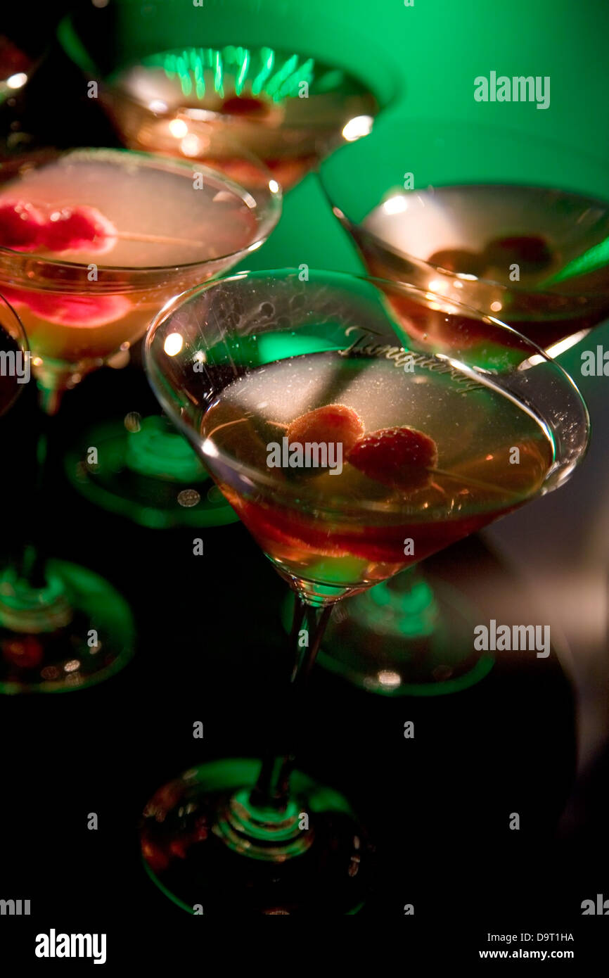 Ein Himbeer-Geschmack Martini bei einer Tanqueray After Hours Veranstaltung im trendigen Front Hotel in Copenahgen, Dänemark. Stockfoto