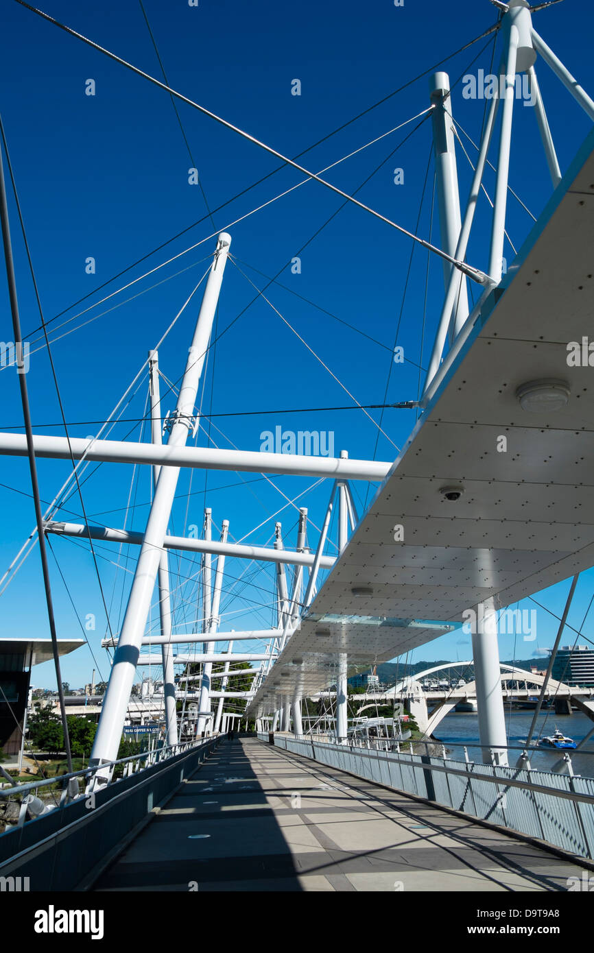 Moderne Kurilpa-Brücke ist eine Fußgängerbrücke über den Brisbane River in Brisbane Queensland Australien Stockfoto