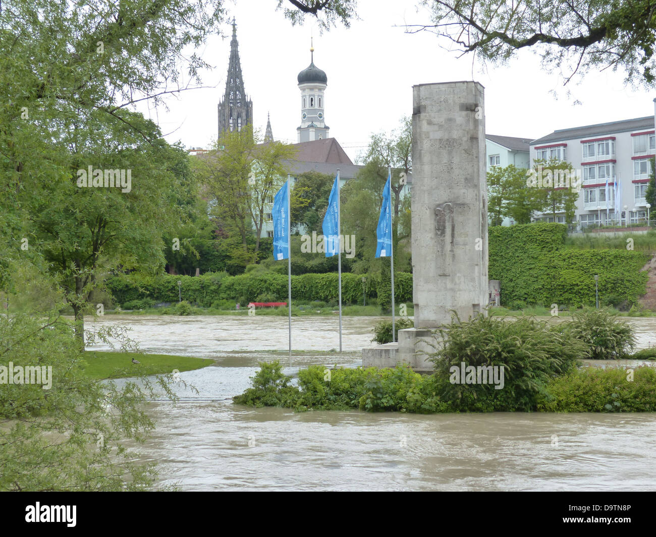 Donau Hochwasser überflutet Ulm plural Ulmer Münster Stockfoto