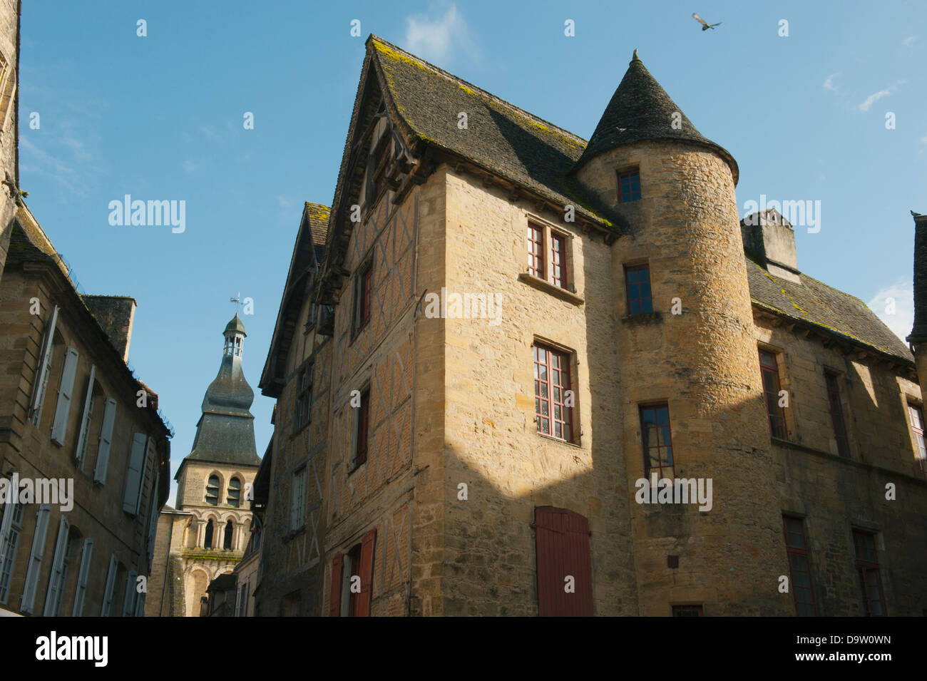 Marktplatz, Sarlat-de-Caneda, Dordogne Frankreich, gut erhaltenen mittelalterlichen Stadt Stockfoto