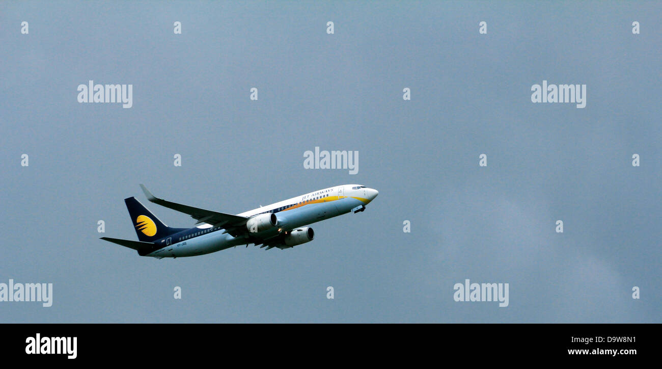 Ein Jet Airways Flug Sekunden nach dem abheben Stockfoto