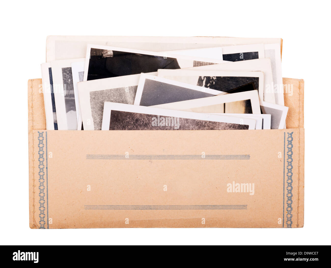 Alte schwarz-weiß Fotos in eine alte Photo Wallet isoliert auf weiss Stockfoto