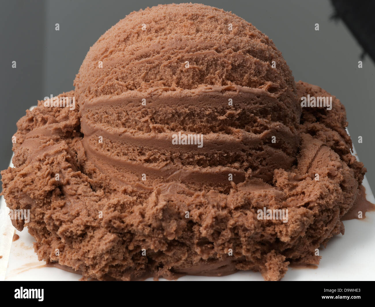 Schokolade Eis Kugel Stockfoto