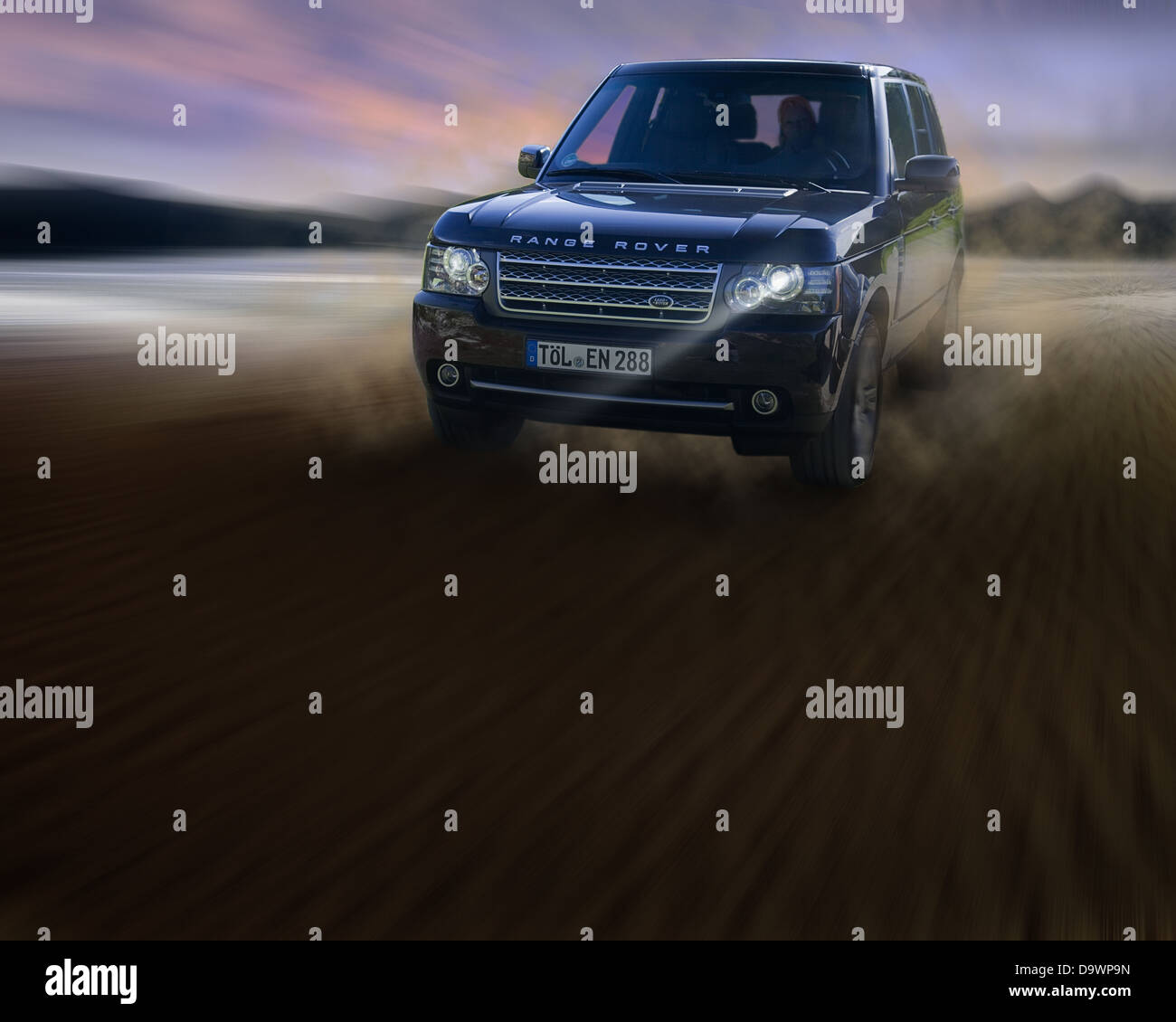 Range Rover V8 Motor Stockfotos und -bilder Kaufen - Alamy