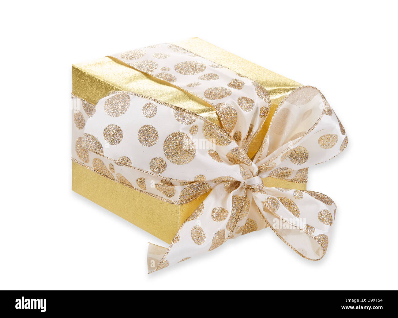 Goldenen Geschenk verpackt mit gepunkteten Schleife über weiß Stockfoto