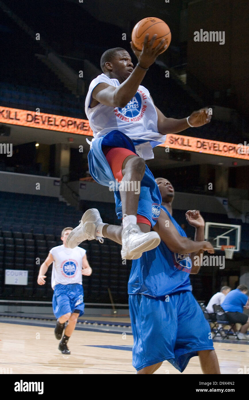 Olu Ashaolu (Humble, TX / Christian Life).  Die National Basketball Players Association statt ein Lager für die Top 100 High school Stockfoto