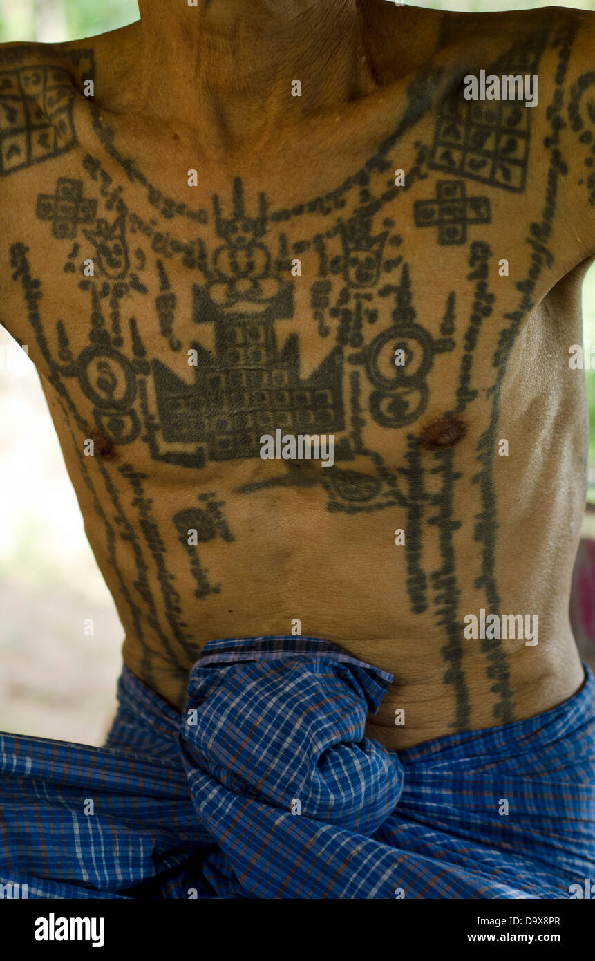 Yant Heilige Tattoos, Hsipaw, Birma Stockfoto