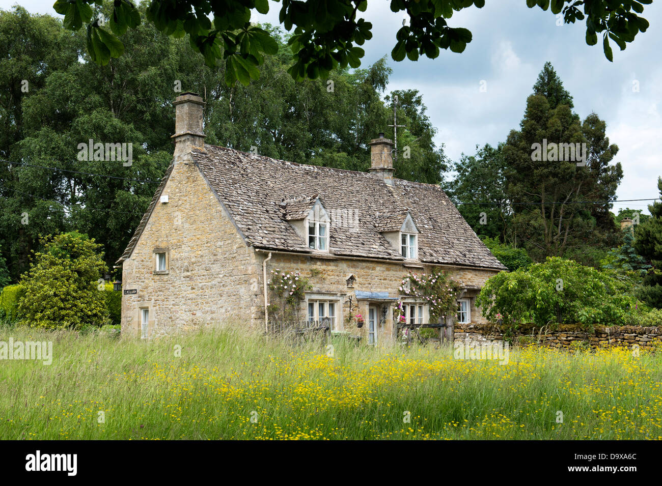 Cotswold Steinhaus. Wyck Rissington, Cotswolds, Gloucestershire, England Stockfoto