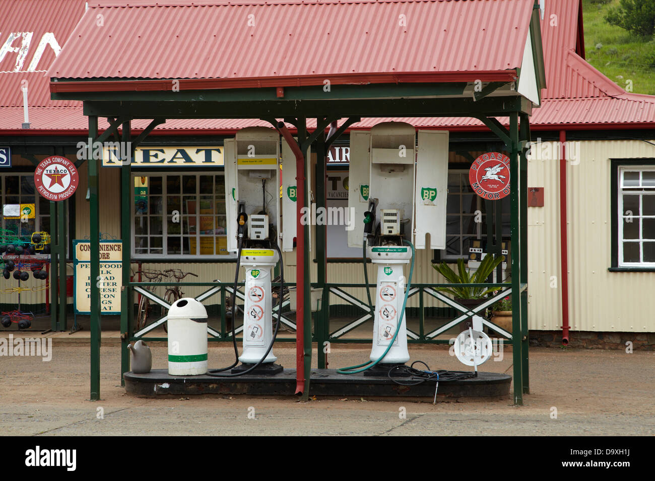 Räuber Garage im historischen Dorf von Pilgrim es Rest, in der Nähe von Graskop, Provinz Mpumalanga, Südafrika Stockfoto
