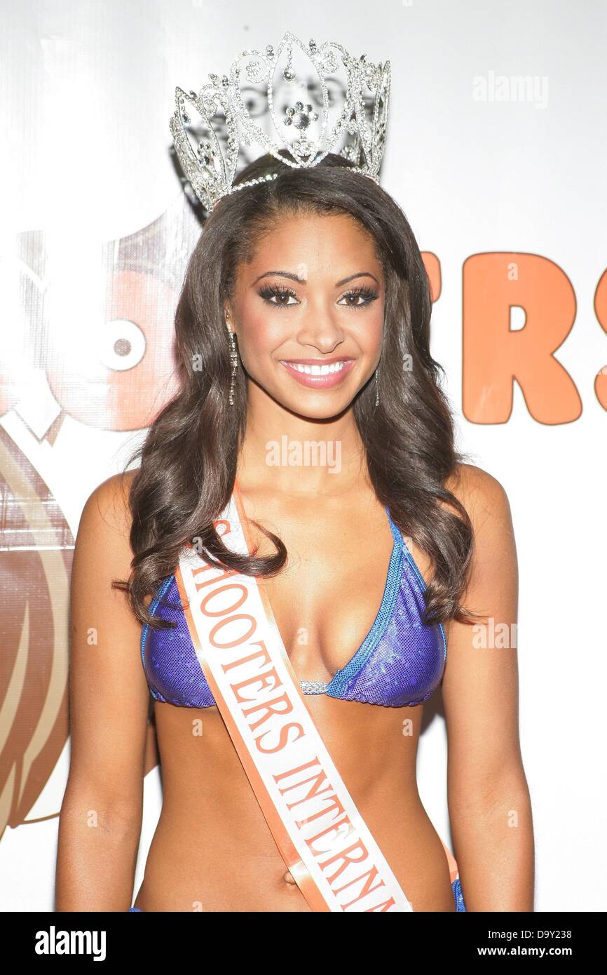 Marissa raisor 2013 miss hooters international Fotos und Bildmaterial