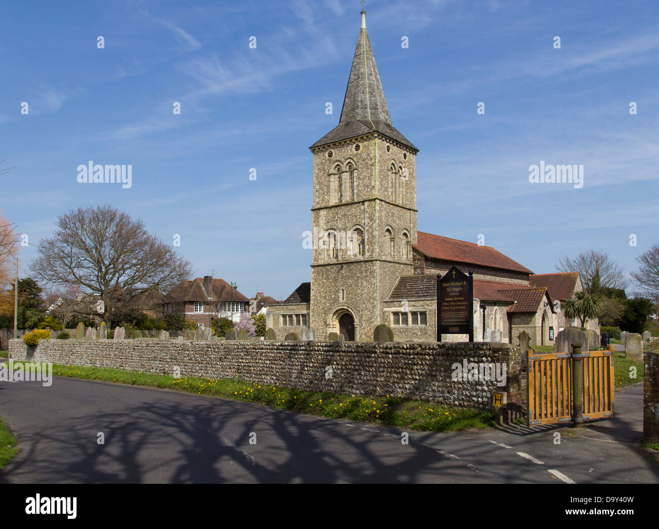 Die Kirche von St. Michael und alle Engel, Southwick, Brighton & Hove, Sussex, UK Stockfoto