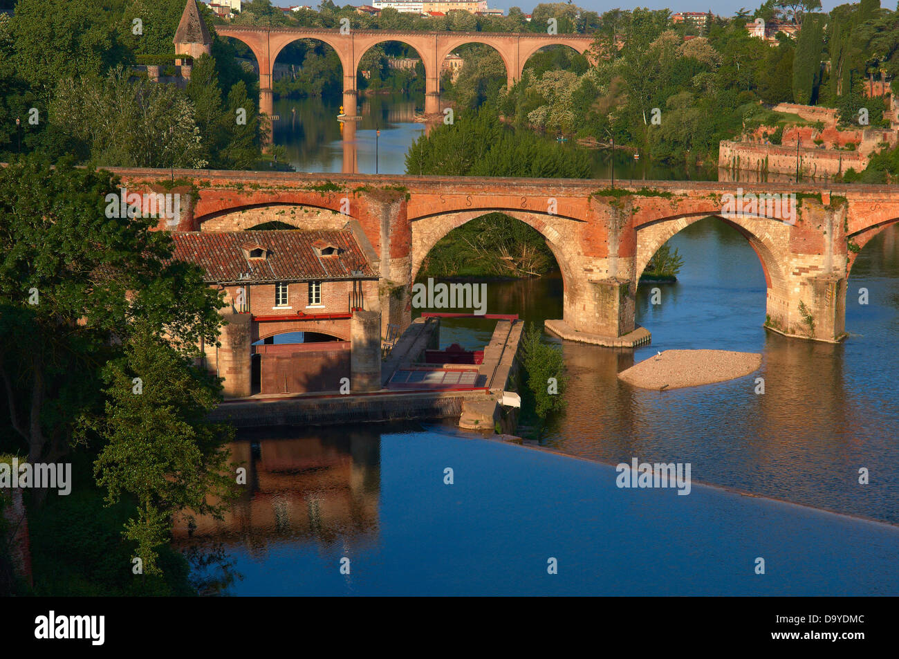 Albi, Fluss Tarn, alte Brücke, Tarn, Midi-Pyrénées, Frankreich, Europa Stockfoto