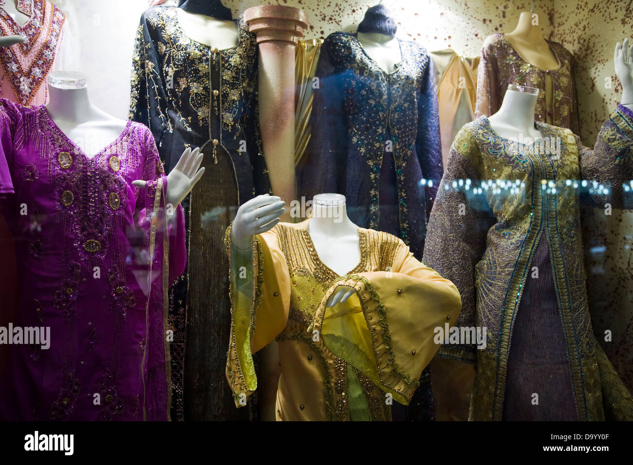Display, Souk al-Alawi in alte Dschidda (Al-Balad), Jeddah, Saudi Arabien zu speichern. Stockfoto