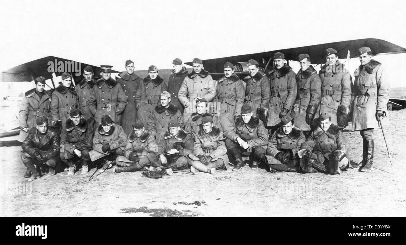 Die 139th Aero Squadron ist im November 1918 in Belrain zu sehen. Das Geschwader war während des Ersten Weltkriegs Teil des U.S. Army Air Service und leistete Aufklärungs- und Bombenmissionen. Stockfoto