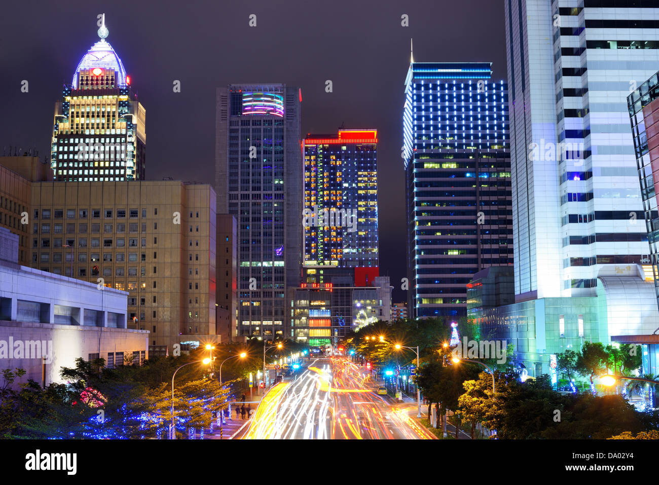 Taipei, Taiwan Stadtbild im Stadtteil Xinyi. Stockfoto