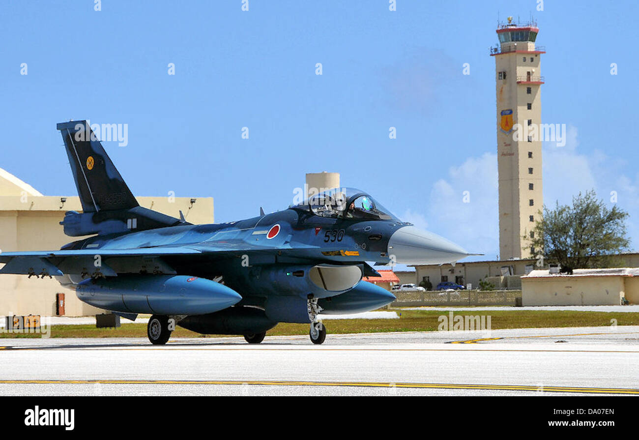 F-2A (530) von 6 Sqn kommt bei Andersen Air Force Base,-30 Jan. 2009 ein Stockfoto