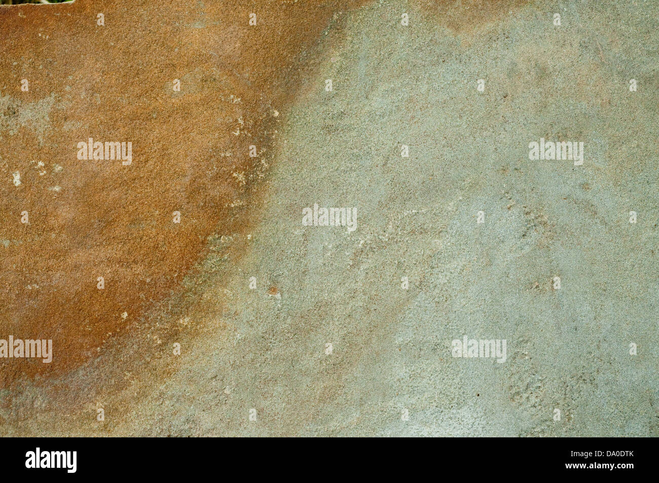 Hintergrundtextur von Steinplatten im Landschaftsbau verwendet. Stockfoto