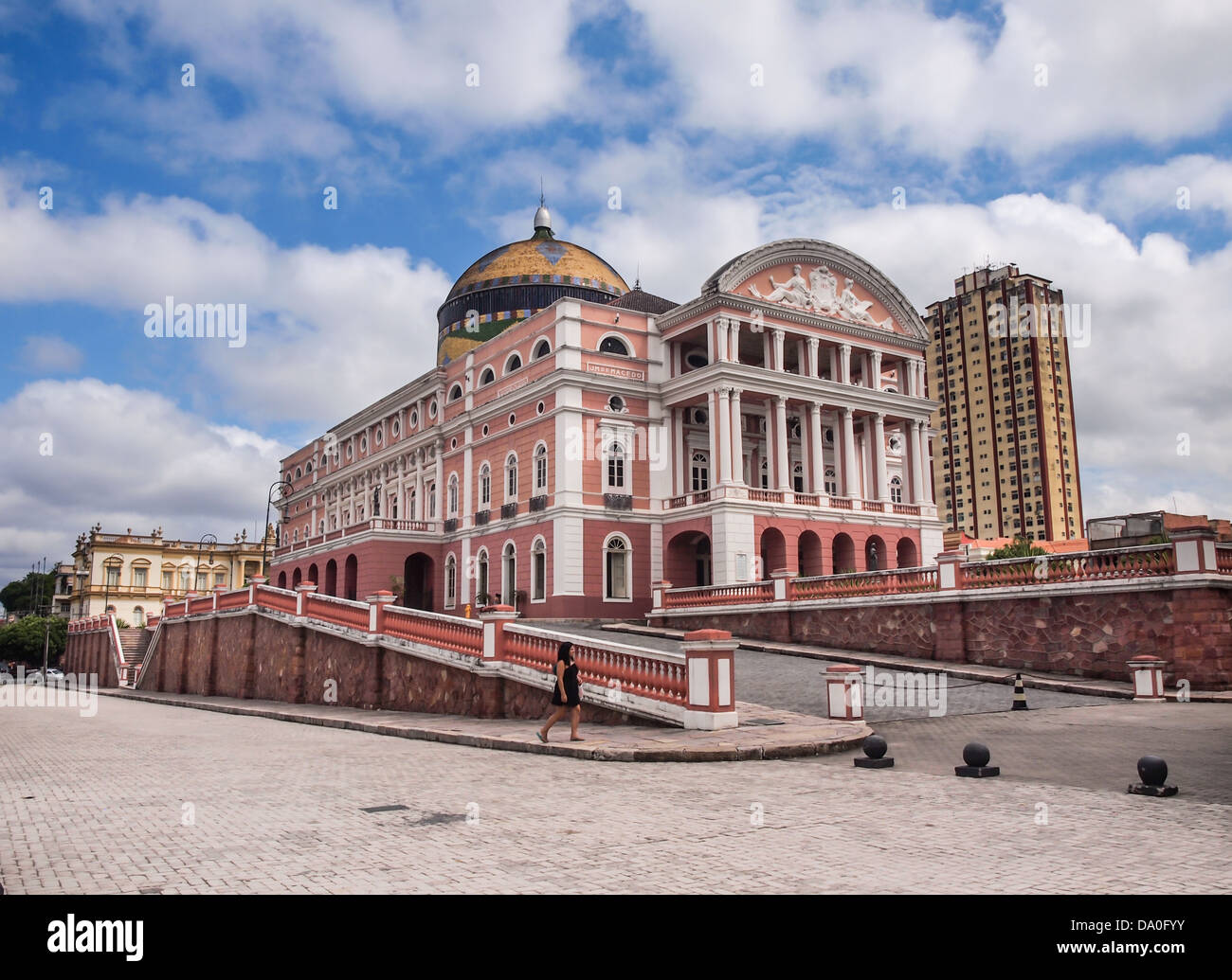 Teatro der amazonas Fotos und Bildmaterial in hoher Auflösung Alamy