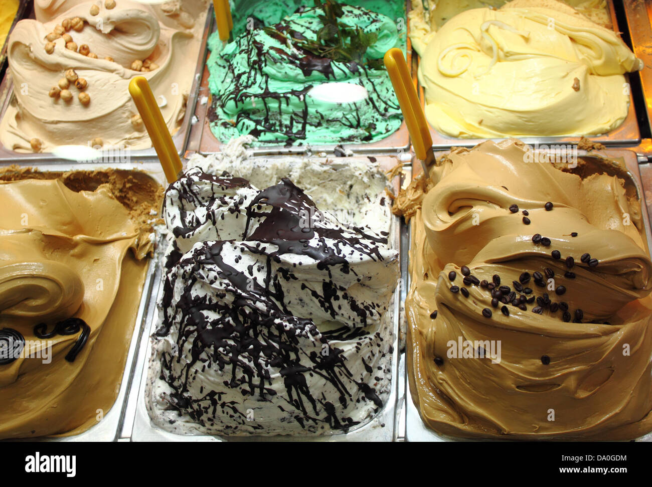 Verschiedenen Geschmacksrichtungen von italienisches Eis Stockfoto