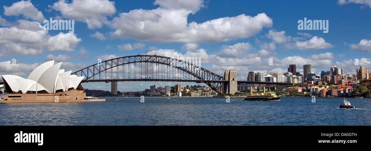 Panoramablick auf Sydney Harbour Bridge und Opera House New South Wales Australien Stockfoto