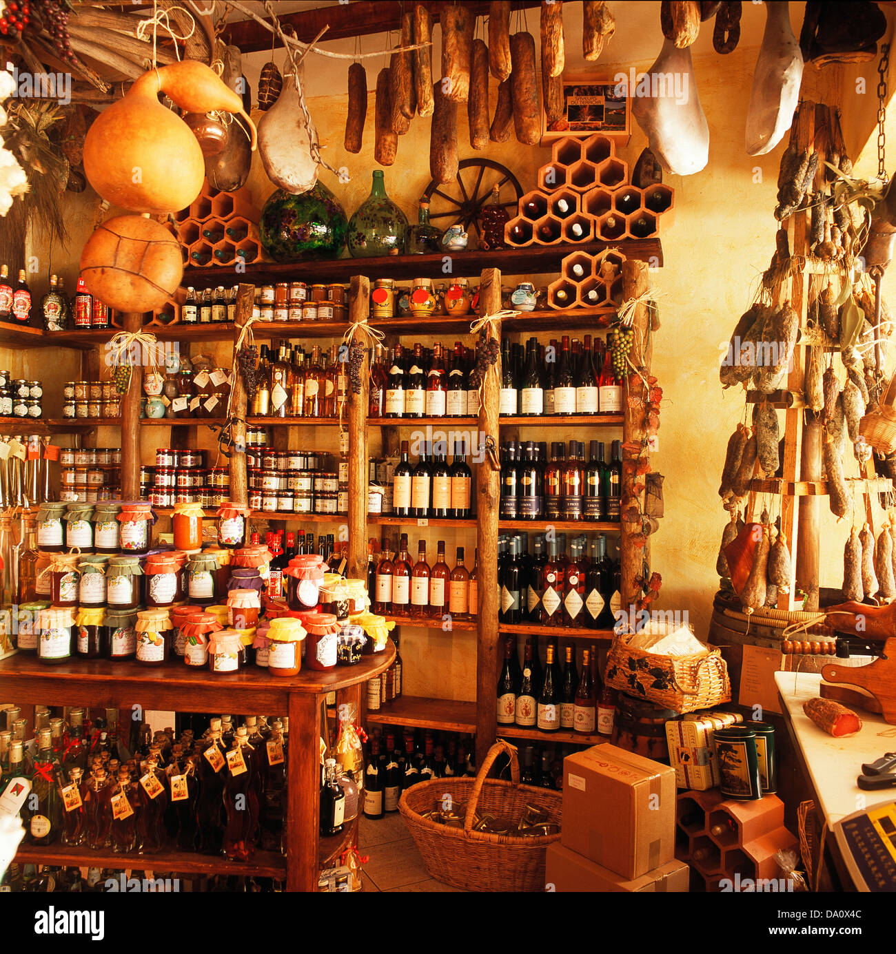 Regionale Produkte im Shop, Korsika, Frankreich Stockfoto