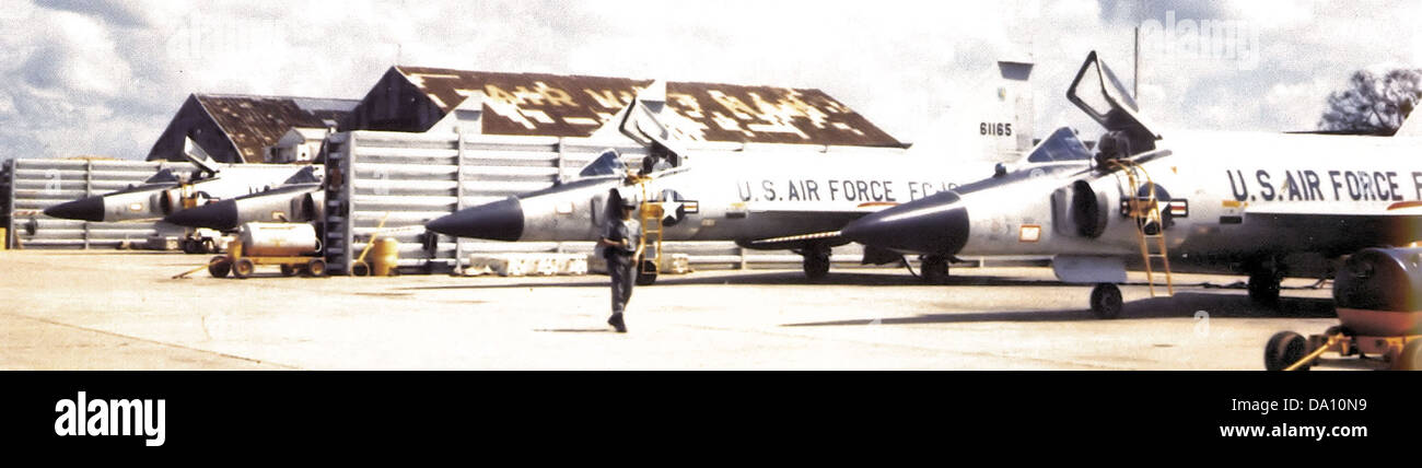 509. Fighter Interceptor Squadron F-102s Tan Son Nhut Airbase 1962 Stockfoto
