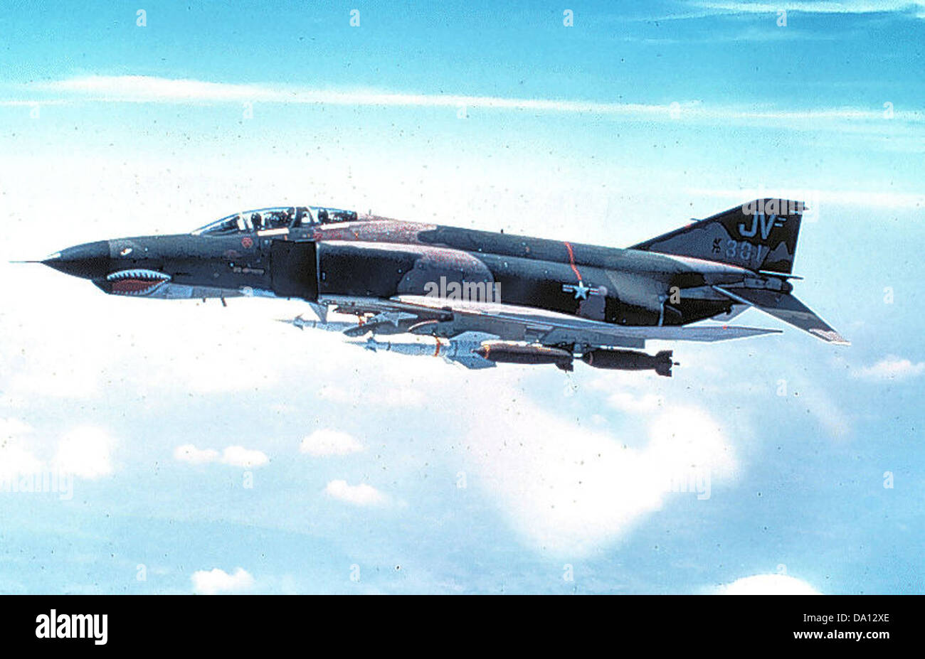 Die 469th Tactical Fighter Squadron flog die McDonnell F-4E-32-MC Phantom mit der Hecknummer 66-3013, während ihres Einsatzes im Vietnamkrieg. Stockfoto