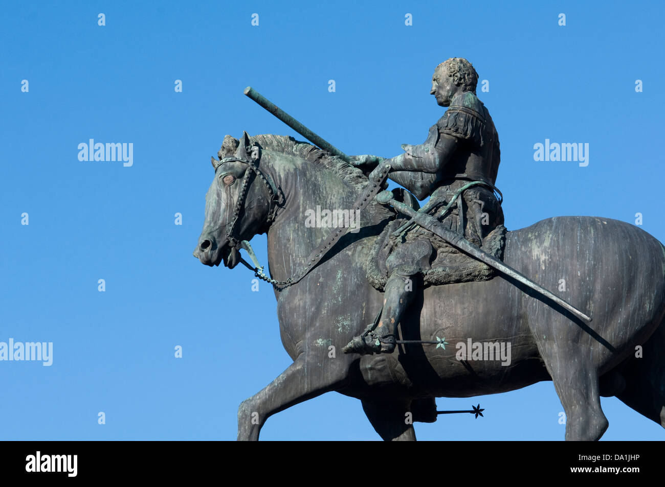 Italien, Veneto, Padua, Reiterdenkmal des Gattamelata vor der Basilika des Heiligen Antonius von Donatello Stockfoto