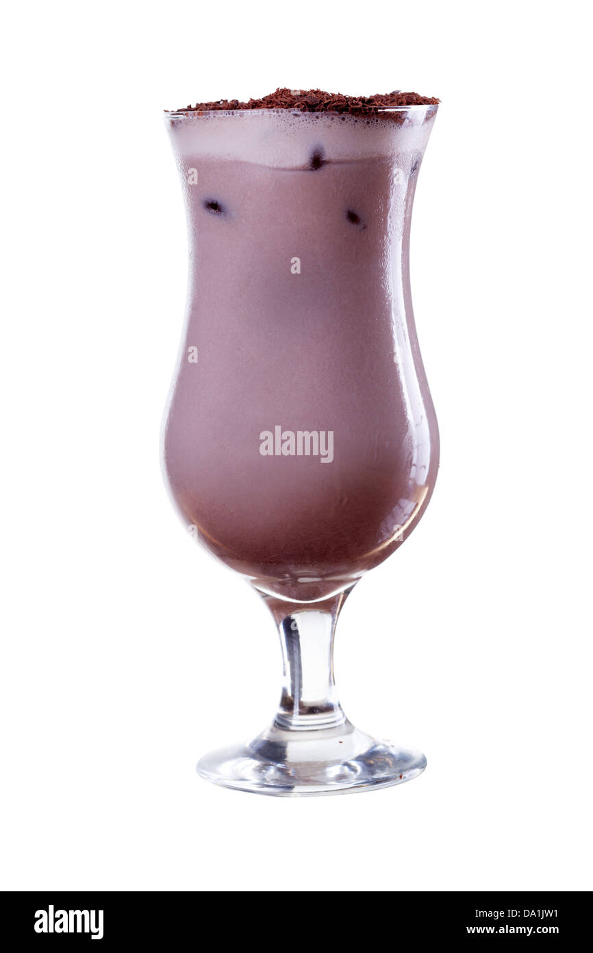 Cocktail im Glas isoliert auf weißem Hintergrund Studio gedreht Stockfoto