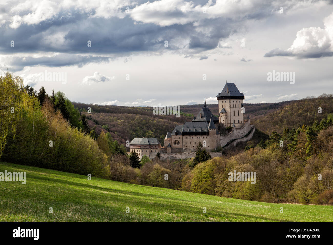 Berühmte Burg Karlstein bei Prag in Tschechien Stockfoto