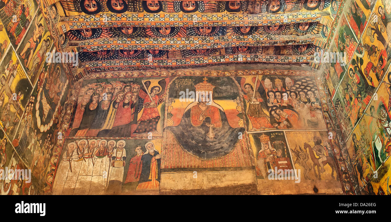 Debre Birhan Selassie Kirche, alte Wandmalereien schmücken den Innenraum, Gonder, Äthiopien Stockfoto