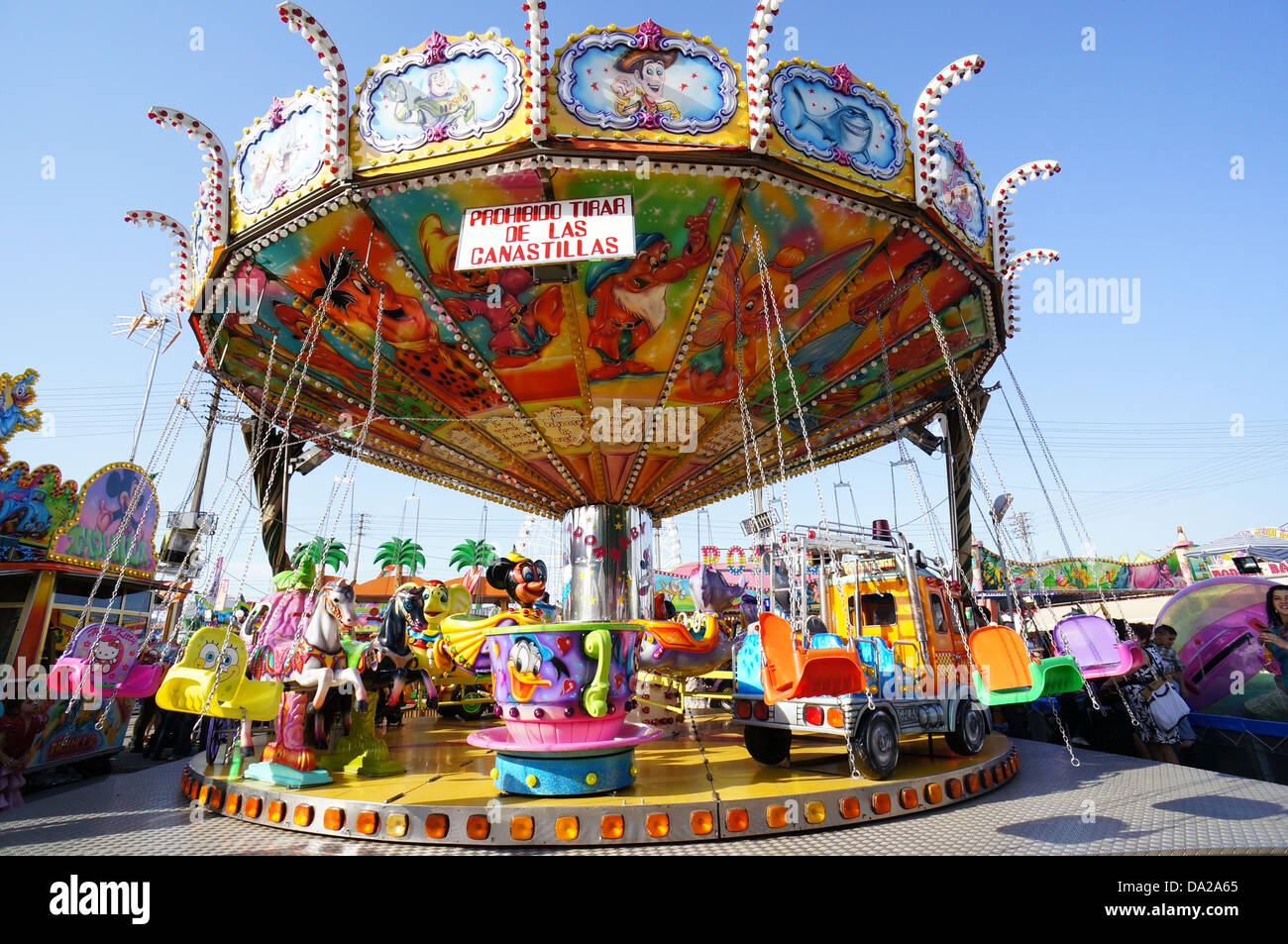Die Feria de Abril von Sevilla (Feria de Abril de Sevilla), Festplatz Karussell Sevilla Festplatz am April 2013 Sevilla, Spanien Stockfoto