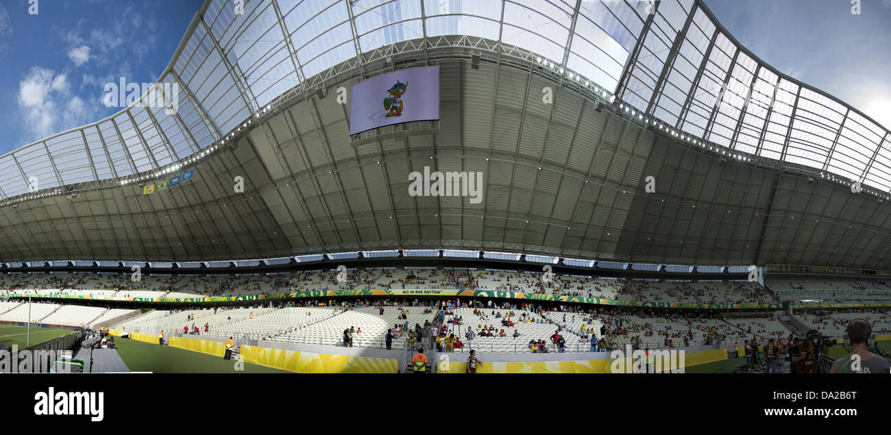 Estadio Castelao, 27. Juni 2013 - Fußball / Fußball: Geral Blick auf eine Kamera, die als Teil der Hawk-Eye Torlinien Technologie, während des FIFA Confederations Cup Brasilien 2013 semi-Final-Spiels zwischen Spanien verwendet wird 0(7-6) 0 Italien am Estadio Castelao in Fortaleza, Brasilien. (Foto von Maurizio Borsari/AFLO) Stockfoto