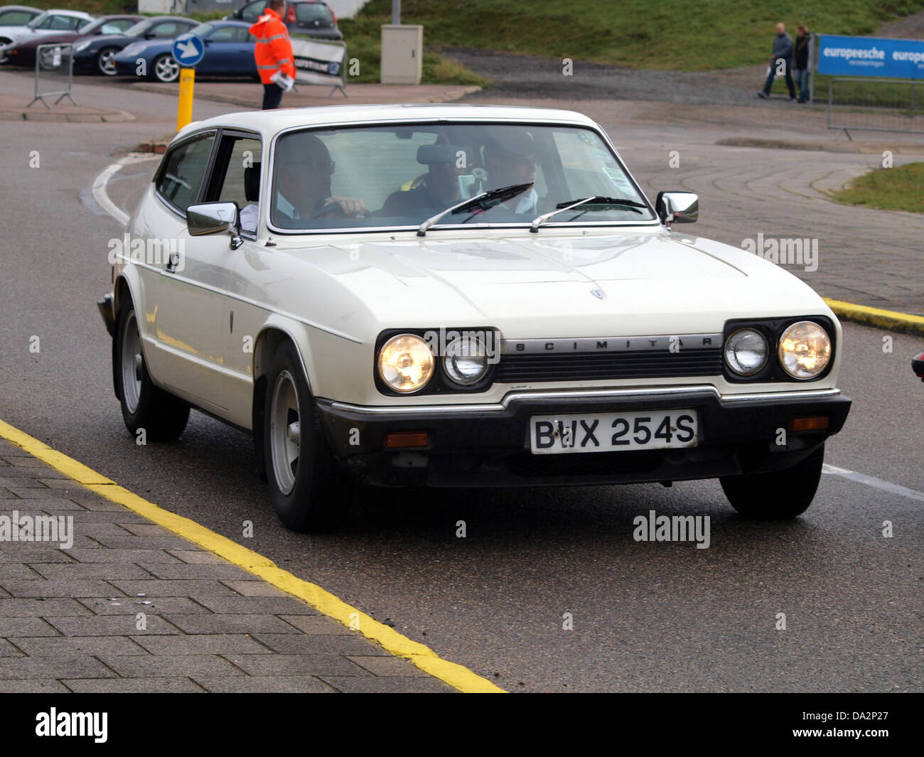 Der SCIMITAR GTE, der 2010 auf dem Nationaal Oldtimer Festival in Zandvoort vorgestellt wurde, zeigt den britischen Oldtimer-Sportwagen, ein klassisches Beispiel für Automobiltechnik und -Design der 1960er Jahre. Stockfoto