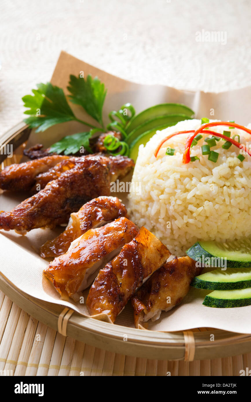 Singapur Stil Hainan Chicken Rice Nahaufnahme. Asiatische Küche. Stockfoto
