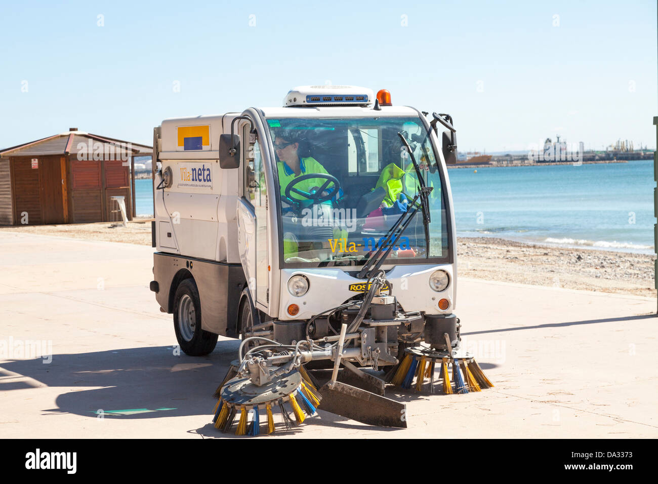 kleine Kehrmaschine LKW Reinigung der promenade Stockfoto