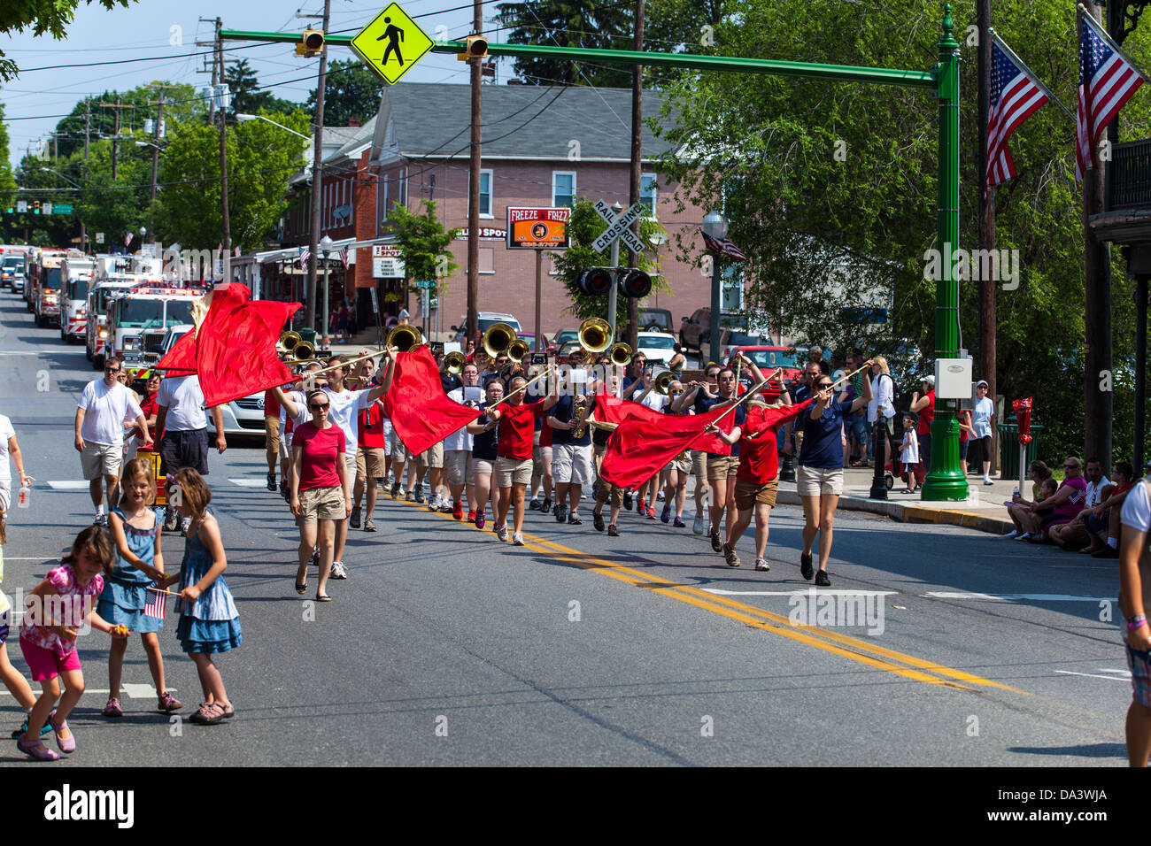 Eine patriotische Memorial Day Parade in einer kleinen Stadt in Amerika. Stockfoto