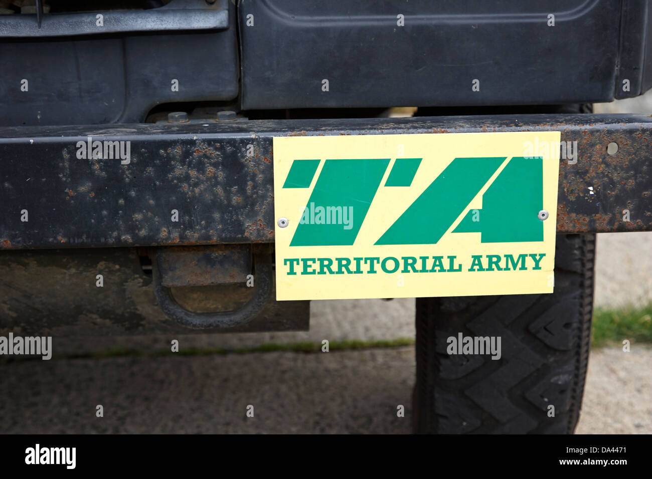 Britische Armee territoriale Armee-Logo auf einem Landrover im Vereinigten Königreich Stockfoto