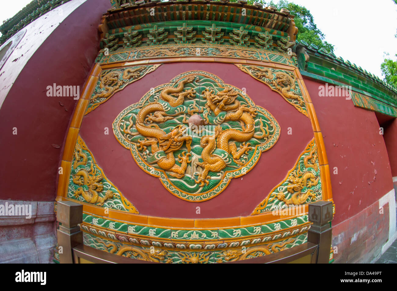 Drachen Dekoration im Porzellanmuseum des kaiserlichen Palastes Stockfoto