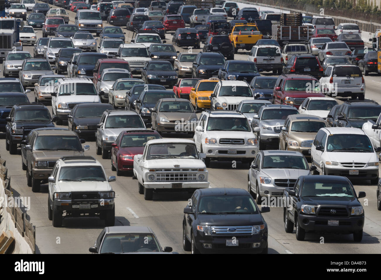 Los Angeles, Ca - 25. Mai: Autobahn der Verkehr in Richtung Norden - Süden, auf der Autobahn in Los Angeles, Kalifornien, USA am 25. Mai 2007. Stockfoto