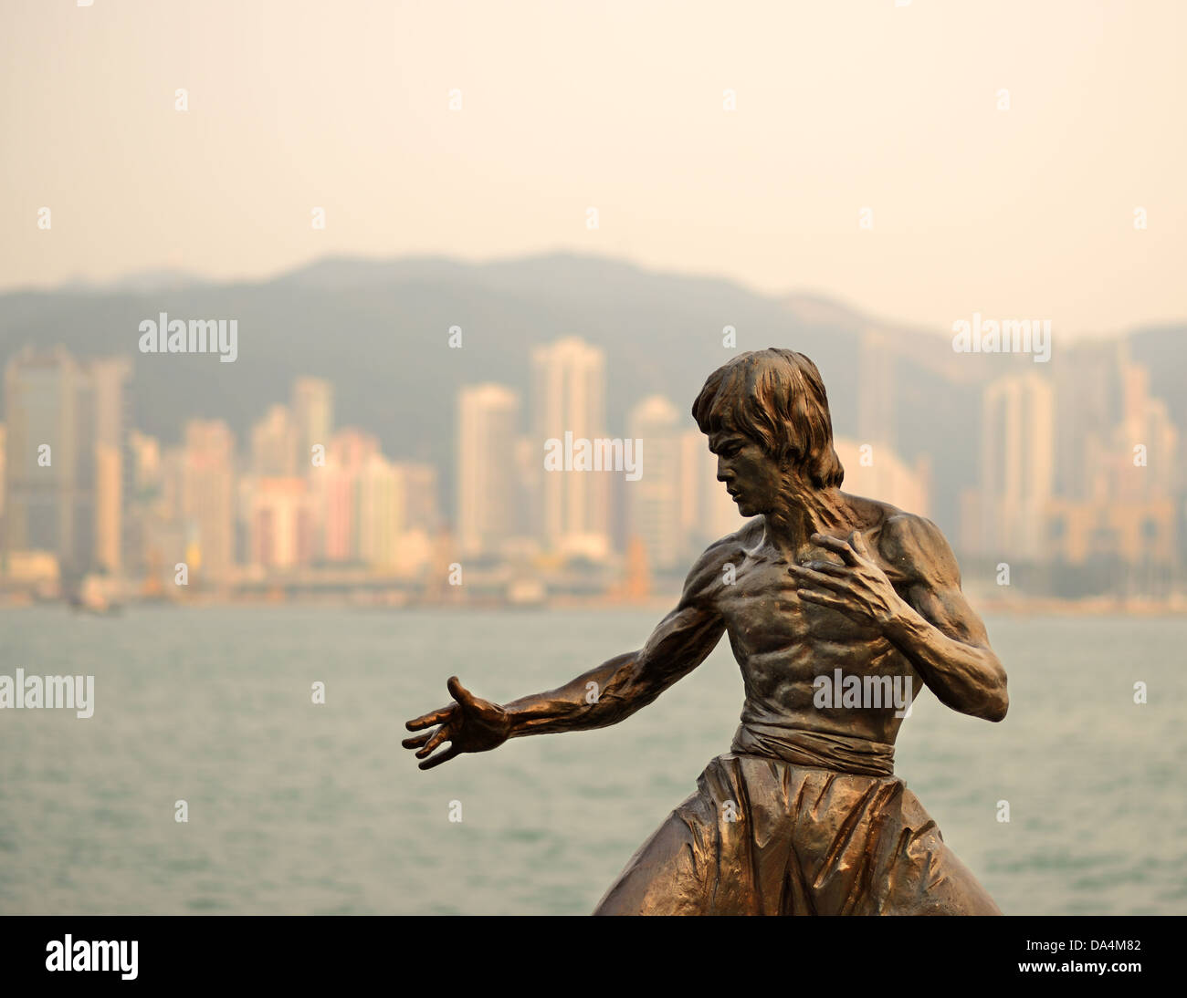 Bruce Lee-Denkmal an der Avenue of Stars in Hongkong, China. Stockfoto