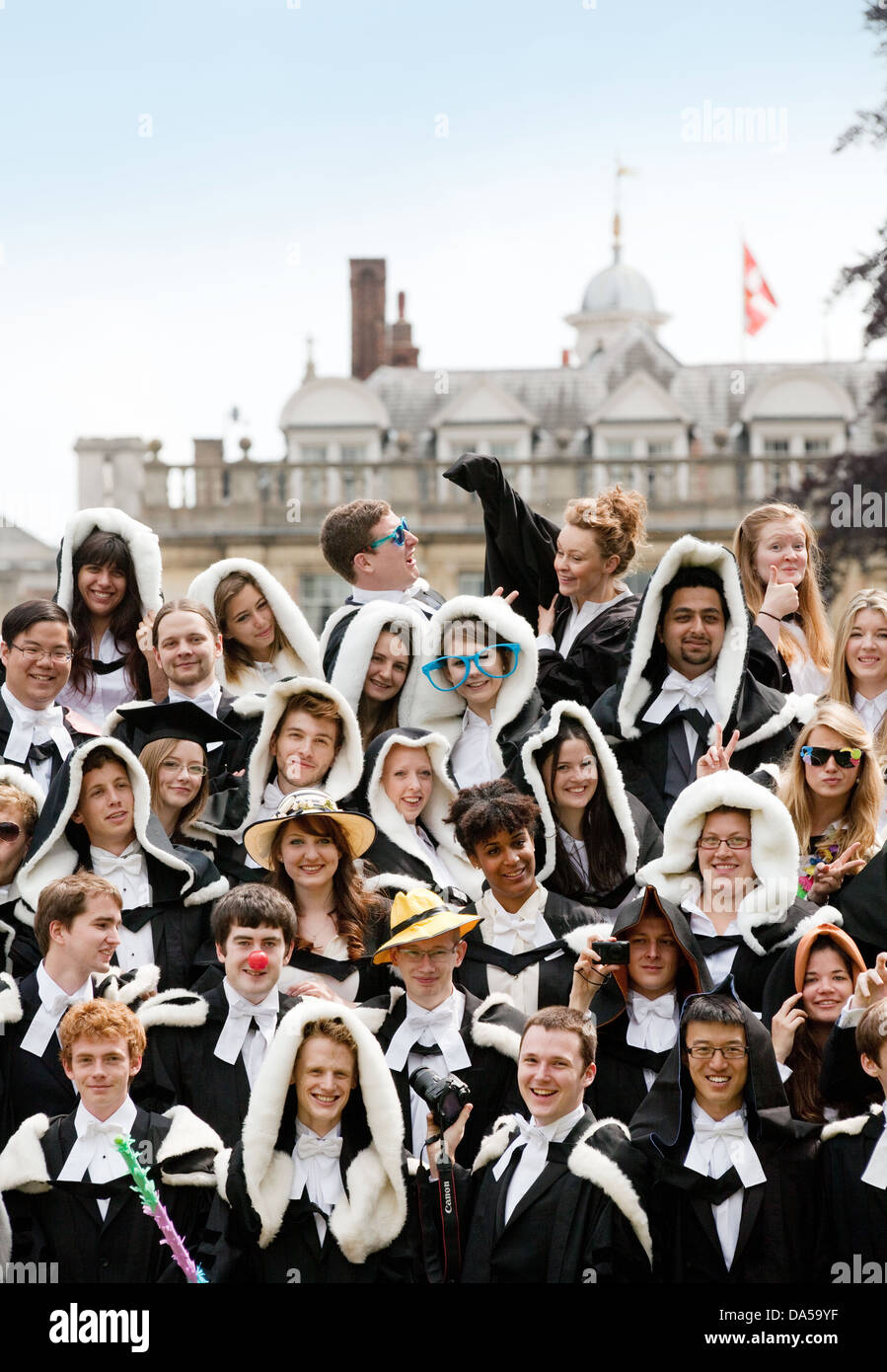 Cambridge University Studenten Abschlussfeier am Tag der Promotion, Clare College der Universität Cambridge Absolventen, England Großbritannien Stockfoto